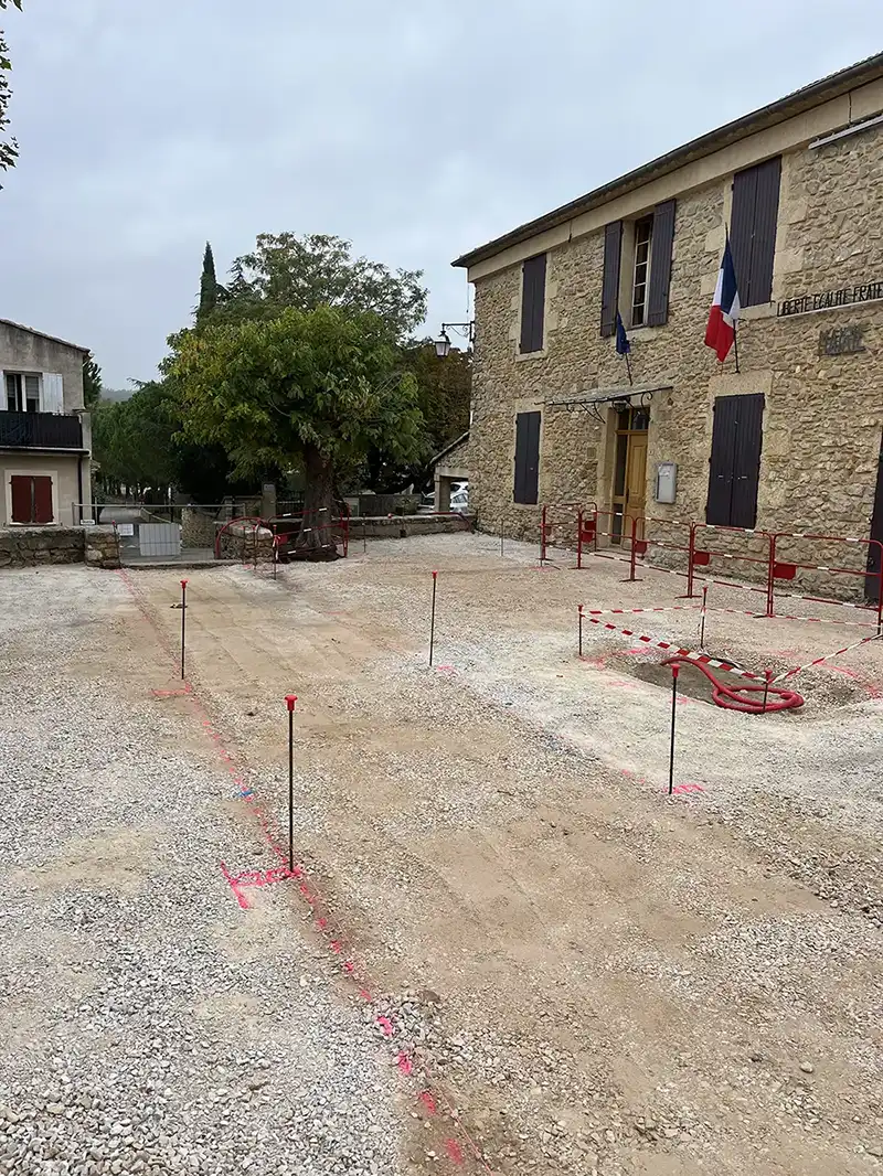 TP Bellegarde - Genie civile - Stabilisation talus avec pierres calcaires